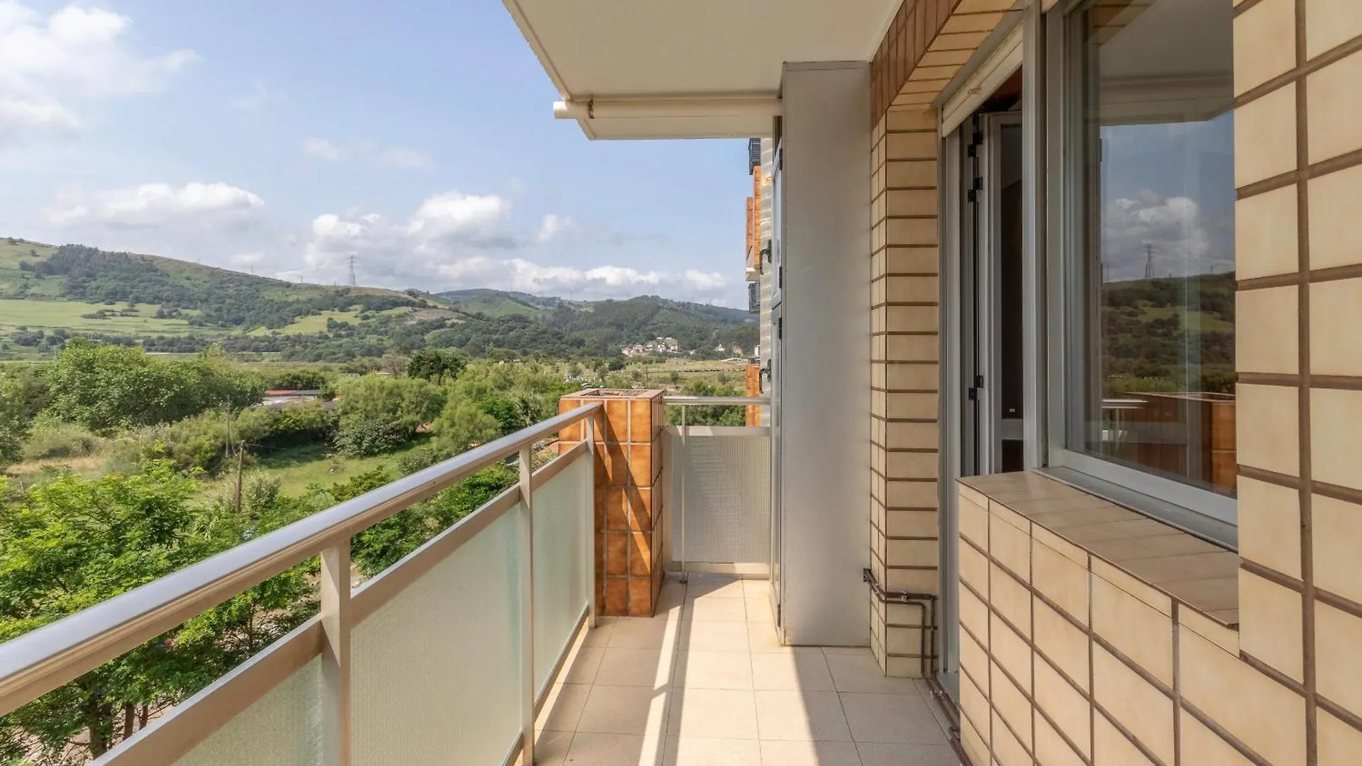 Aparthotel La Arena Apartamentos Zierbena Spain