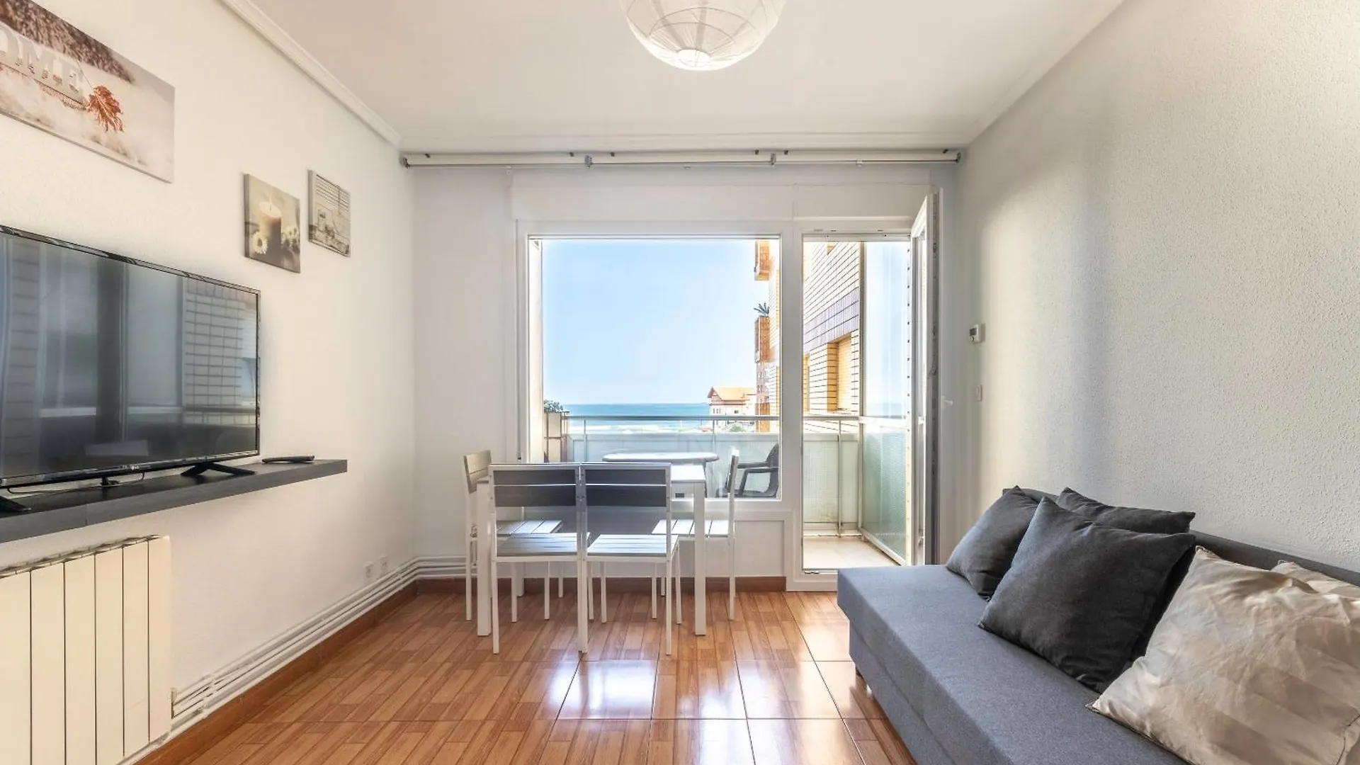 La Arena Apartamentos Zierbena Spain